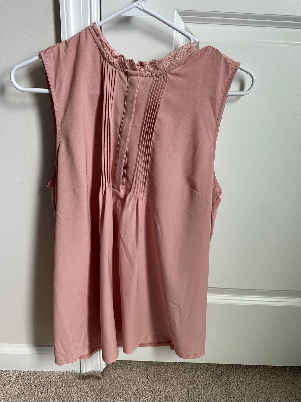 A New Day rose Sleeveless Blouse with Bib Collar